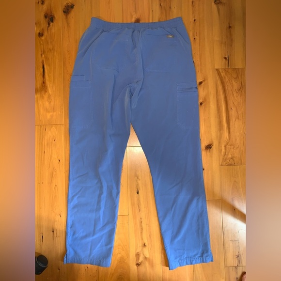 Women’s FIGS yola skinny scrub pants - Picture 5 of 5